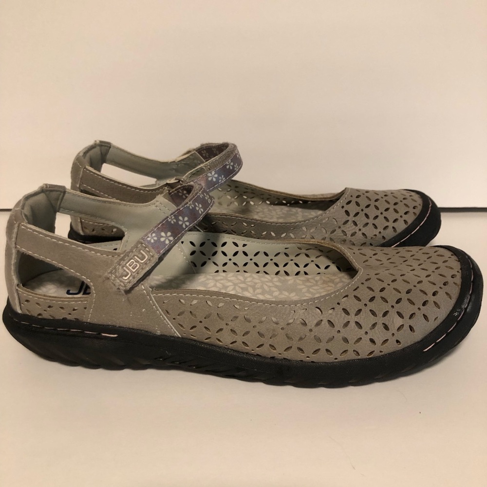Jambu JBU Women's Gray Bamboo Perforated Mary Jane Flats Memory Foam Size 7.5 M